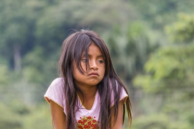 Ekvador Amazonic yerli kız 
