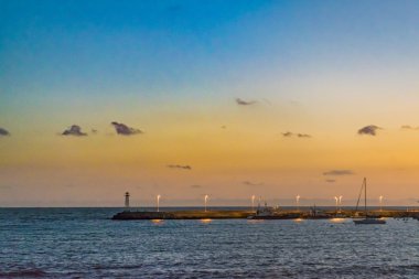 Sunset Montevideo Uruguay 'da Breakwater