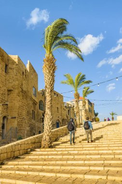 İsrail 'in eski Jaffa şehrinde taş gibi bir merdiven.