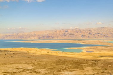 İsrail 'deki masa Milli Parkı' nda hava manzarası terk edilmiş kayalık bir arazi.