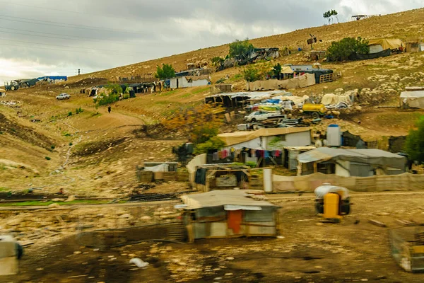 イスラエルの丘の上にベドウィンの集落 — ストック写真