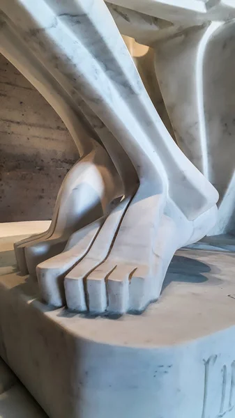 Närbild Fötter Marmor Samtida Konst Skulptur — Stockfoto