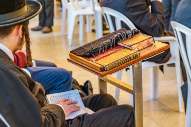 JERUSALEM, ISRAEL, ARALIK - 2019 - Ünlü ağlama duvarı, eski Kudüs şehri 