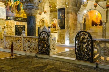 Kutsal mezarlık kilisesinin iç sahnesi, eski Kudüs şehri.