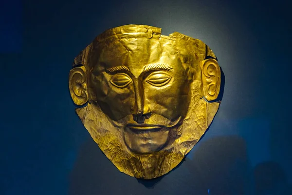 雅典考古博物馆展出的著名阿伽门农面具 — 图库照片