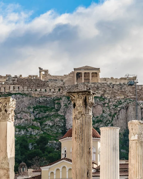 Exteriör Syn Kejsare Adrianska Bibliotek Ruiner Och Akropol Utlänningar Grekisk — Stockfoto