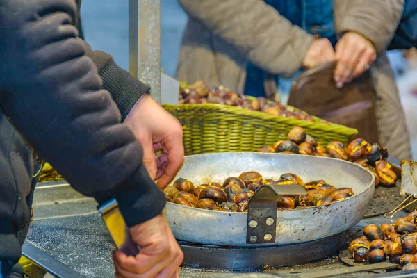 Atenas Grécia Dezembro 2020 Baias Comida Tradicionais Pedestres Distrito Snytagma — Fotografia de Stock