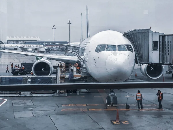 Santiago Eylül 2019 Santiago Chile Havaalanı Park Edilmiş Ticari Uçak — Stok fotoğraf