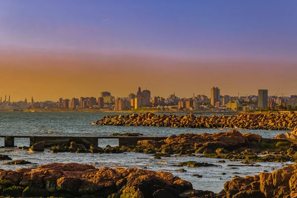 Klippig Kust Stadsbild Scen Montevideo Stad Uruguay — Stockfoto