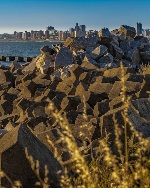 Rocky Kust Stadsgezicht Scene Montevideo Stad Uruguay — Stockfoto