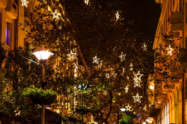 Рождественское Оформление Городской Ночной Сцены Районе Синтагма Атенс Греция — стоковое фото