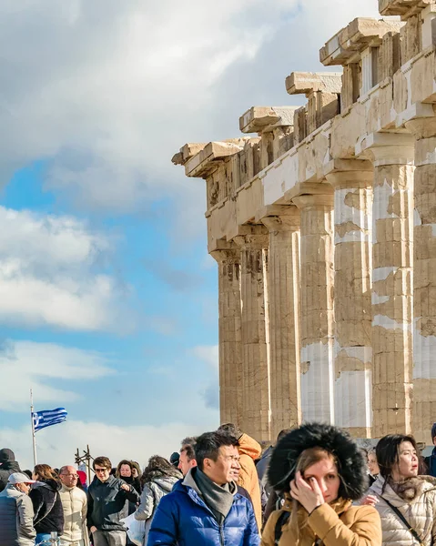 Athens Grekland Januari 2020 Berömd Parthenon Byggnad Akropolis Utlänningar Grekisk — Stockfoto