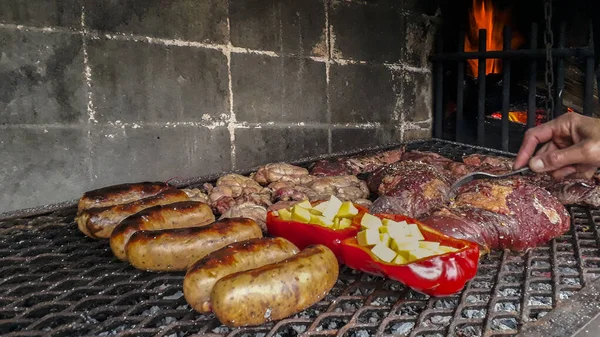 Carne Grelhada Tradicional Assar Alimentos Uruguaias — Fotografia de Stock