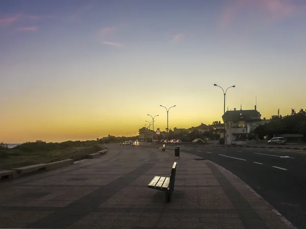 Порожній Boardwalk на заході сонця — стокове фото