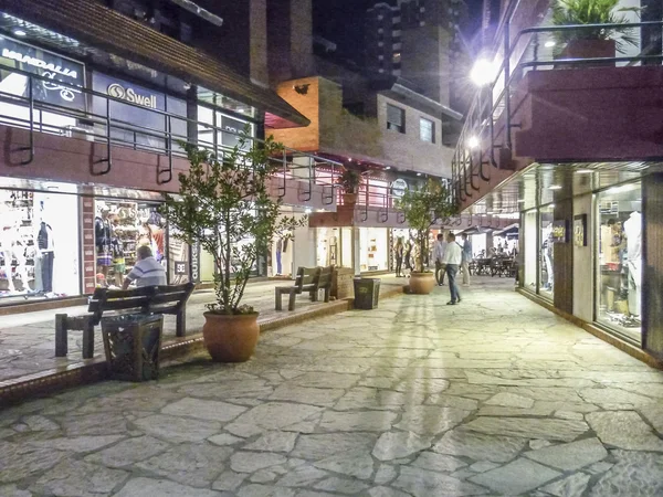 Compras al aire libre en Pinamar Argentina — Foto de Stock