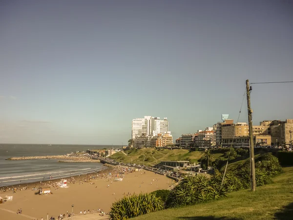 Luchtfoto uitzicht op het strand in Mar del Plata — Stockfoto
