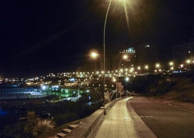 Sahil Mar kentinde del Plata geceleri