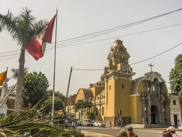 Iglesia de Estilo Odl en el Barrio Barranco en Lima — Foto de Stock