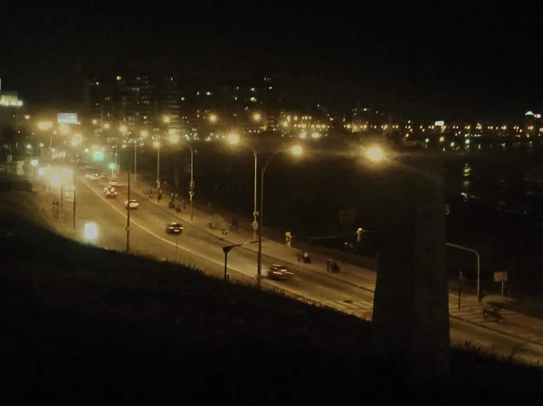 Strandpromenade von Montevideo bei Nacht — Stockfoto