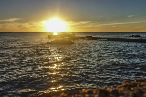 Sonnenuntergang an der Flussplatte in Montevideo — Stockfoto