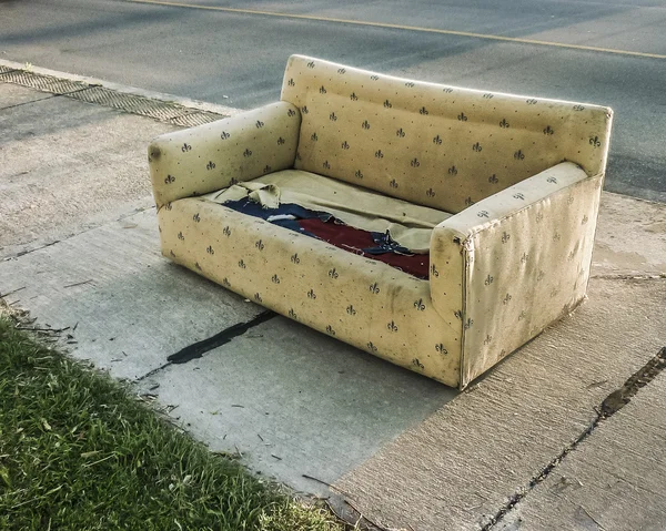 Broken sofa Stock Photos, Royalty Free Broken sofa Images | Depositphotos