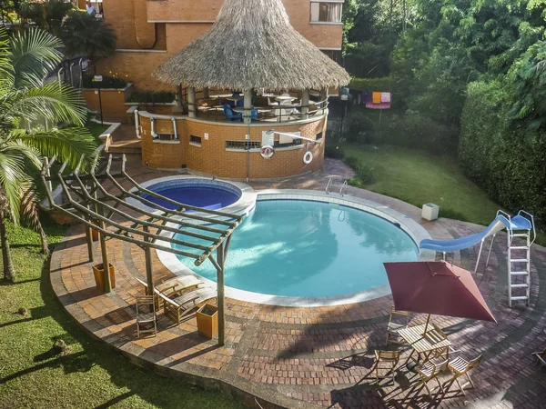 Hotel Piscina en Medellín Colombia — Foto de Stock
