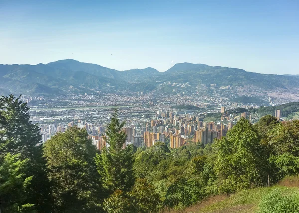 Medellin Kolombiya havadan görünümü — Stok fotoğraf