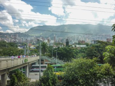Medellin metro istasyonu