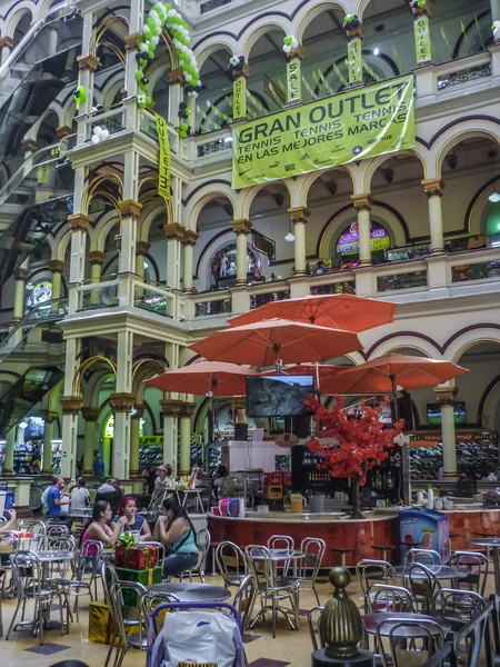 Medellin köpcentrum interiör — Stockfoto