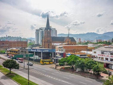 Medellin otoyol güneşli gün