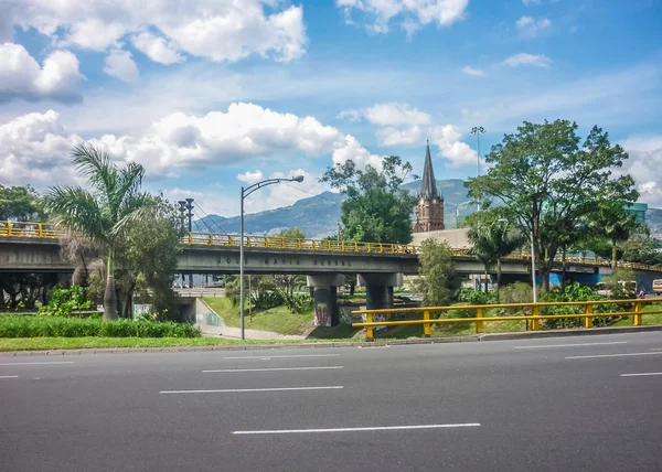Medellin otoyol güneşli gün