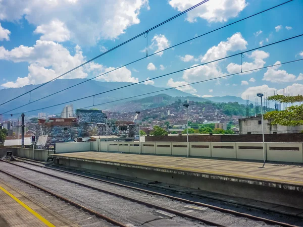 Luchtfoto van het Medellin van metro — Stockfoto