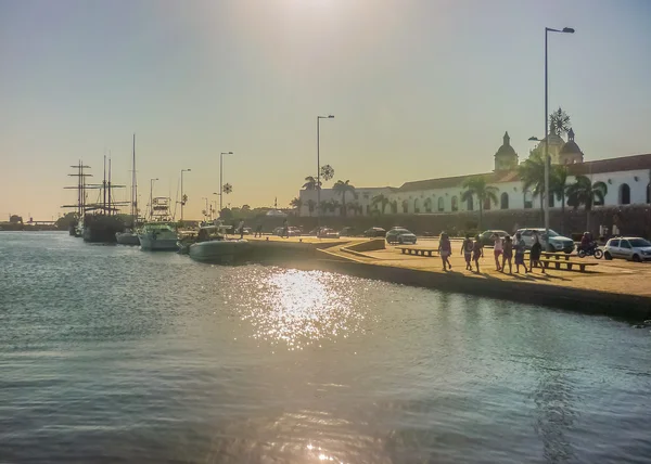 Puerto de Cartagena en un día soleado —  Fotos de Stock