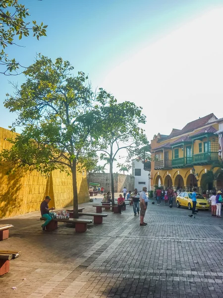 Koloniale stijl straat in cartagena colombia — Stockfoto