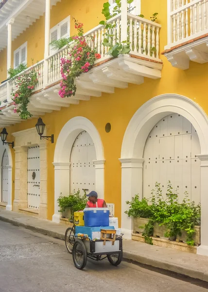 Cartagena tarihi merkezi Caddesi — Stok fotoğraf