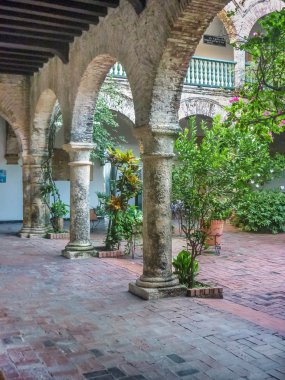 Cartagena De la Popa Manastırı avlu 