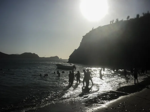 Taganga přeplněné pláže v Kolumbii — Stock fotografie