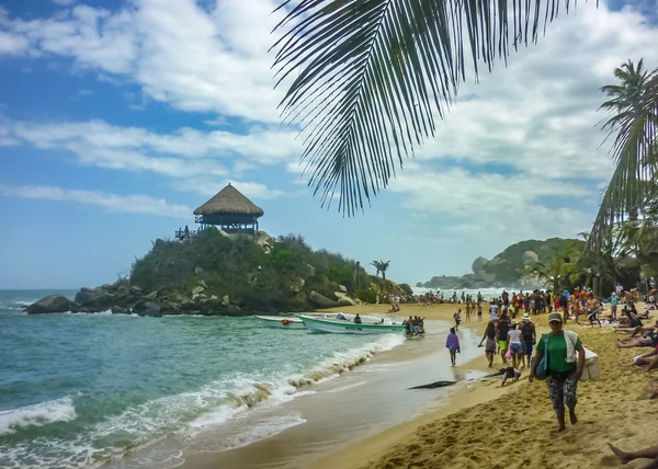 Personas en Playa Cabo San Juan en Colombia —  Fotos de Stock