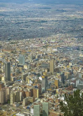 Bogota Monserrate Tepesi'nden havadan görünümü