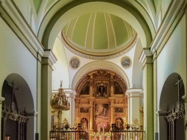 San Miguel Arcangel Kilisesi 'nin iç cephesi Penarada de bracamonte Town, Salamanca, İspanya' da bulunan bir ortaçağ inşaatı.