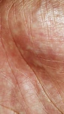 Yükseltilmiş kamera ile hareket eden video, avucunun yakın çekim görüntüsü