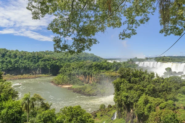 Paysage des cascades au parc Iguazu — Photo