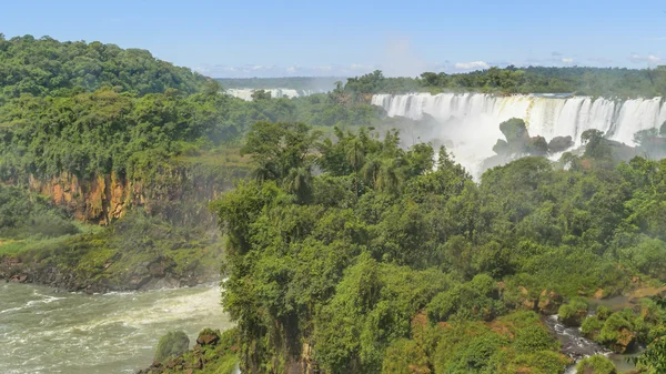 Iguazu Parkı şelale peyzaj havadan görünümü — Stok fotoğraf