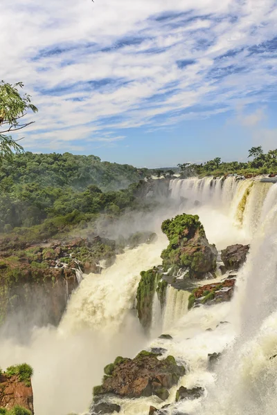 Watervallen landschap in Iguazu Park — Stockfoto