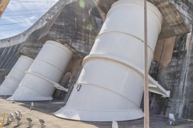 Brezilya sınırından Itaipu Barajı detay