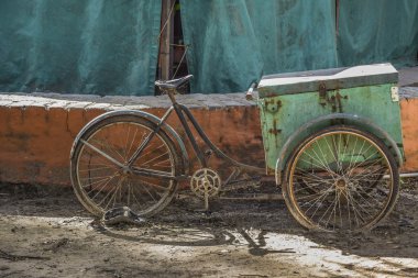 Açık havada, terk edilmiş Bicylce