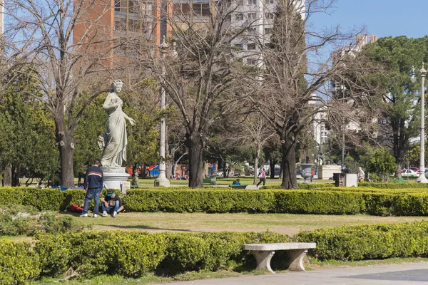 ブエノスアイレスアルゼンチンのラ・プラタ市のモレノ広場 — ストック写真