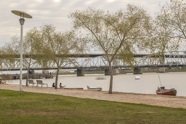 Promenade à Santa Lucia River à Montevideo Uruguay — Photo