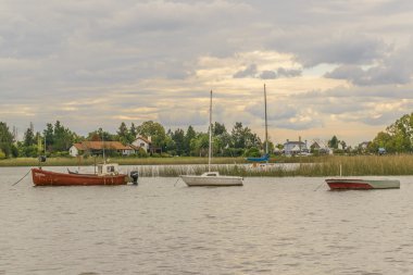 Balık tutma ve yelkenli Santa Lucia River Montevideo