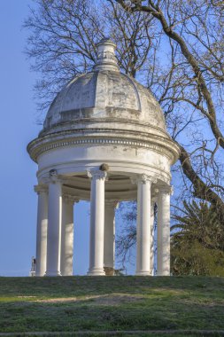 Klasik tarzı yapısı Montevideo Uruguay Park'ta